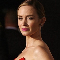 Emily Blunt, Aktris Top Dunia dengan Perjuangan Hidup yang Luar Biasa