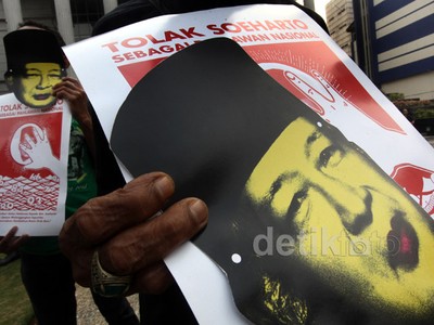 Aktivis HAM Tolak Soeharto Jadi Pahlawan