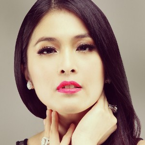 Jadi Artis, Sandra Dewi Akui Susah Punya Pacar