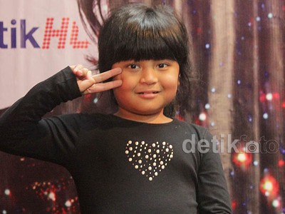 Imutnya Aura, Adik Perempuan Gita Gutawa