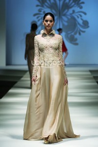 Marga Alam Butterfly Collection 2014. di Ballroom Hotel Mulia. Jakarta. [Foto: Mohammad Abduh/Wolipop]