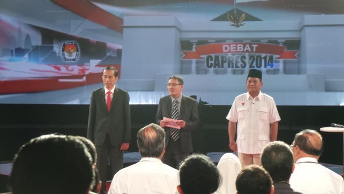 Perang Yel-yel Warnai Debat Capres di Gran Melia