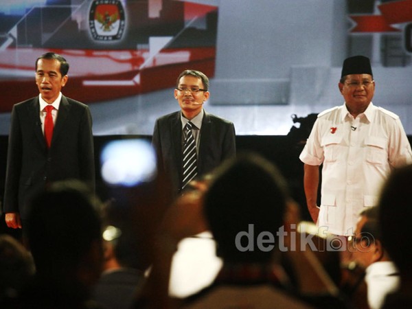Prabowo-Jokowi Perang Argumen di Debat Capres