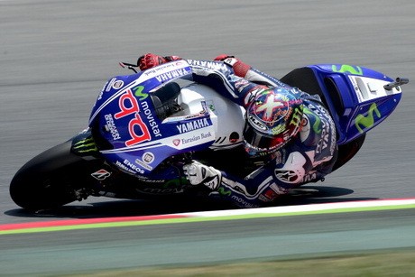 Lorenzo Harapkan Balapan Kering