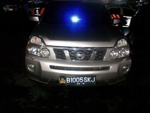 Mereka yang Nekat Pakai Rotator, Mulai dari Hummer Sampai Panther