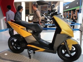 Skuter TVS Ini Terinspirasi Pesawat Siluman Militer