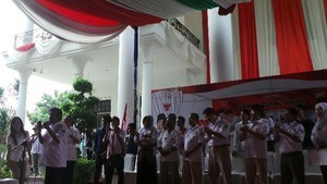 Dukung Prabowo-Hatta, Pedangdut Senior Hamdan ATT Bikin Lagu
