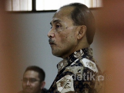 Budi Mulya Dituntut 17 Tahun Penjara