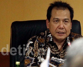 CT Tegaskan Tak Ada Rencana Kenaikan Harga BBM dalam APBN-P 2014