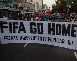 Demo dan Bentrokan Terjadi di Dekat Maracana