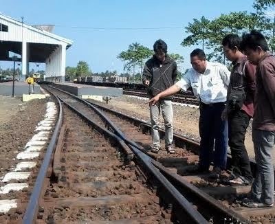 PT KAI Daops 9 Sidak Rel Kereta Jelang Lebaran