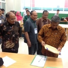 Mendikbud Sidak Persiapan SBMPTN di Universitas Negeri Jakarta