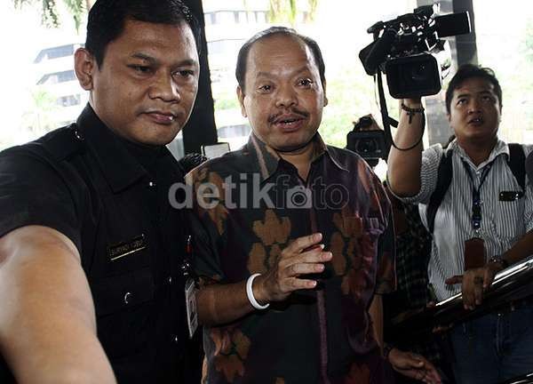 Diperiksa KPK 9 Jam, Sutan Bhatoegana Tak Langsung Ditahan