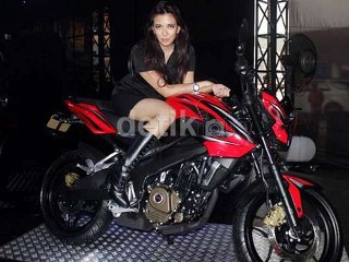 Kapan Bajaj Pulsar 200 NS Injeksi ke Indonesia?