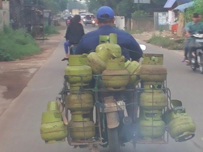 LPG = Lelaki Penuh Gas