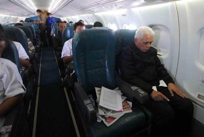 Ini Momen Hatta Salat di Pesawat