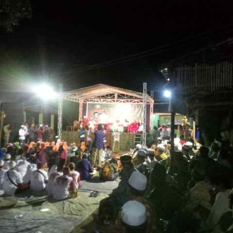 Bersama Hasyim Muzadi, JK Silaturahim dengan Warga di Situbondo