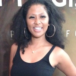 Ini yang Bikin Dira Sugandi Terima Peran Pelacur di Selamat Pagi, Malam