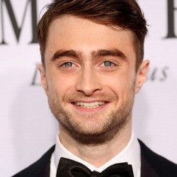 Daniel Radcliffe Pernah Kecanduan Alkohol Gara-gara Stres