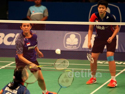 Vita-Shendy Kalahkan Gebby-/Ni Ketut