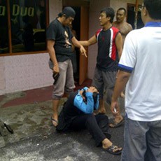 Babak Belur Dihajar Warga, Pemuda yang Mengamuk di Dolly Diamankan Polisi