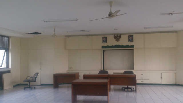 Kondisi Gedung Kelurahan Kelapa Gading Barat Jakut Memprihatinkan