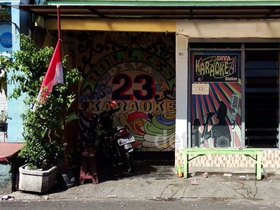 Bendera Setengah Tiang Berkibar di Dolly