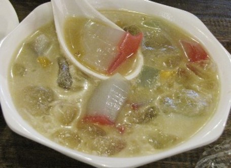 Sayur Bebanci dan Es Selendang Mayang yang Nyaris Punah