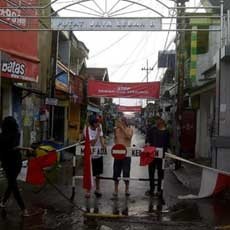 Mencegah Masuknya Aparat, Semua Akses di Dolly dan Jarak Diblokade Warga