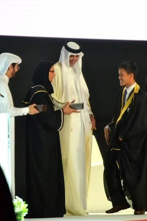 Disabilitas Tak Halangi M Zulfikar Rakhmat Raih Cum Laude di Kampus Qatar