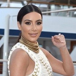 Kim Kardashian Dikabarkan Akan Rilis Single Lagi