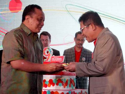 Telkomsel Rayakan HUT Ke-19