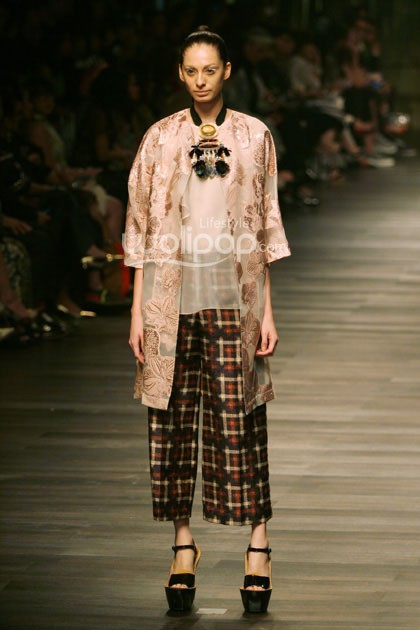 Biyan Wanaatmadja Seruni Annual Show 2014 at Grand Ballroom Hotel Mulia. Senayan. Jakarta. [Foto: Mohammad Abduh/Wolipop]