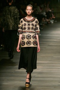 Biyan Wanaatmadja Seruni Annual Show 2014 at Grand Ballroom Hotel Mulia. Senayan. Jakarta. [Foto: Mohammad Abduh/Wolipop]