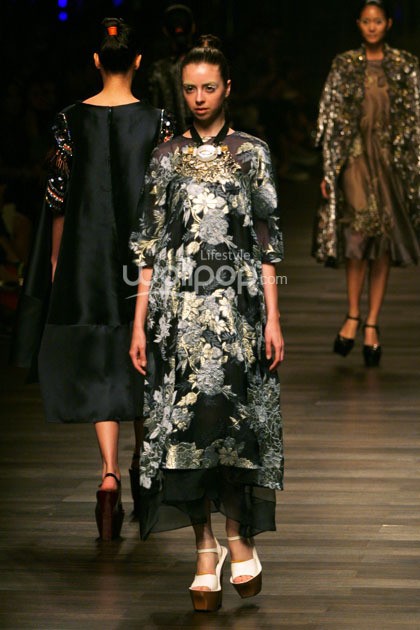 Biyan Wanaatmadja Seruni Annual Show 2014 at Grand Ballroom Hotel Mulia. Senayan. Jakarta. [Foto: Mohammad Abduh/Wolipop]