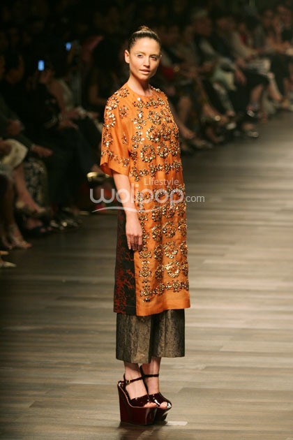 Biyan Wanaatmadja Seruni Annual Show 2014 at Grand Ballroom Hotel Mulia. Senayan. Jakarta. [Foto: Mohammad Abduh/Wolipop]