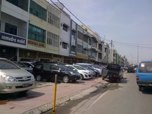 Pusat Prostitusi di Medan ini Kini Jadi Lokasi Jual Beli Mobil Bekas