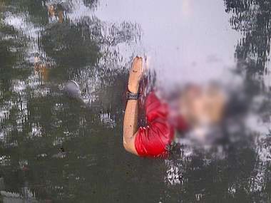 Mayat Pria Berkaos Merah Ditemukan Mengambang di Kanal Mamuju Sulbar