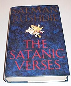 Novelis Salman Rushdie Raih Penghargaan Sastra Internasional