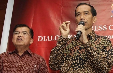 Persiapan Debat Ketiga, Jokowi: Banyak Makan dan Tidur