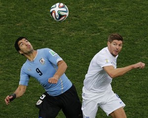 Begini Cara Uruguay Mematikan Gerrard dan Menghentikan Inggris