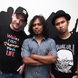 Gugun Blues Shelter Tampil di Album Baru Once