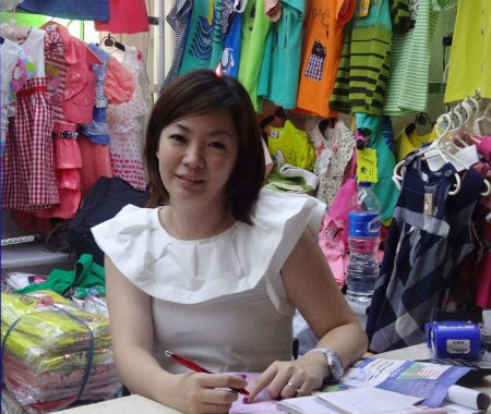 Pasarkan Pakaian Anak, Matt n Bie Tak Kalah Laris