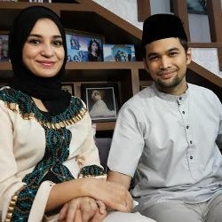 Shireen Hamil Enam Bulan,Teuku Wisnu Rutin Gelar Pengajian