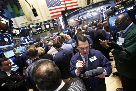 Dow Jones Tembus Rekor Baru di Akhir Pekan