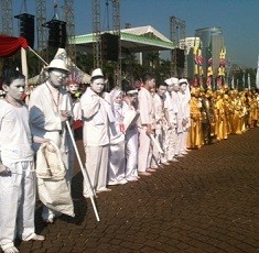 487 Humanoid Ramaikan HUT Jakarta di Monas