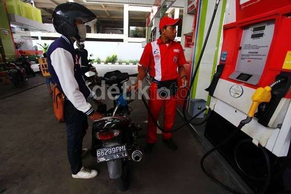 Presiden Baru Harus Punya Tim Penyuluh Energi Sebelum Naikkan Harga BBM