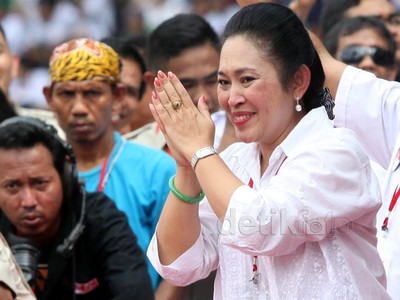 Prabowo-Titiek Diteriaki Rujuk di GBK