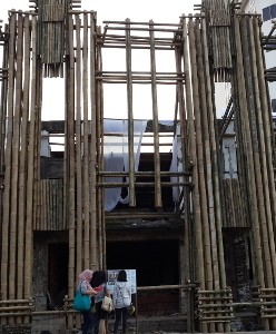 Gedung Instalasi Bambu di Samping Hotel Batavia Segera Didesain Ulang