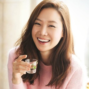 Pulang Syuting Drama Its Ok, Its Love, Mobil Gong Hyo Jin Kecelakaan